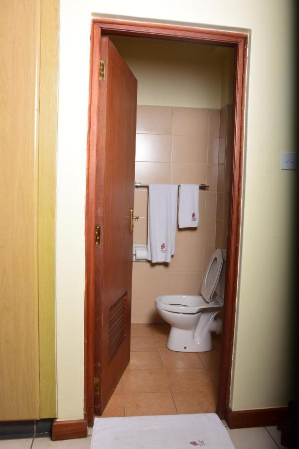 Minimalistic Studio Apartments ナイロビ エクステリア 写真